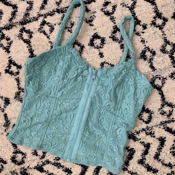 Charlotte Russe Crop top tank - Picture 1 of 2